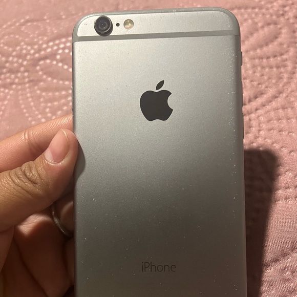 Used iPhone 6 32GB - Picture 3 of 10